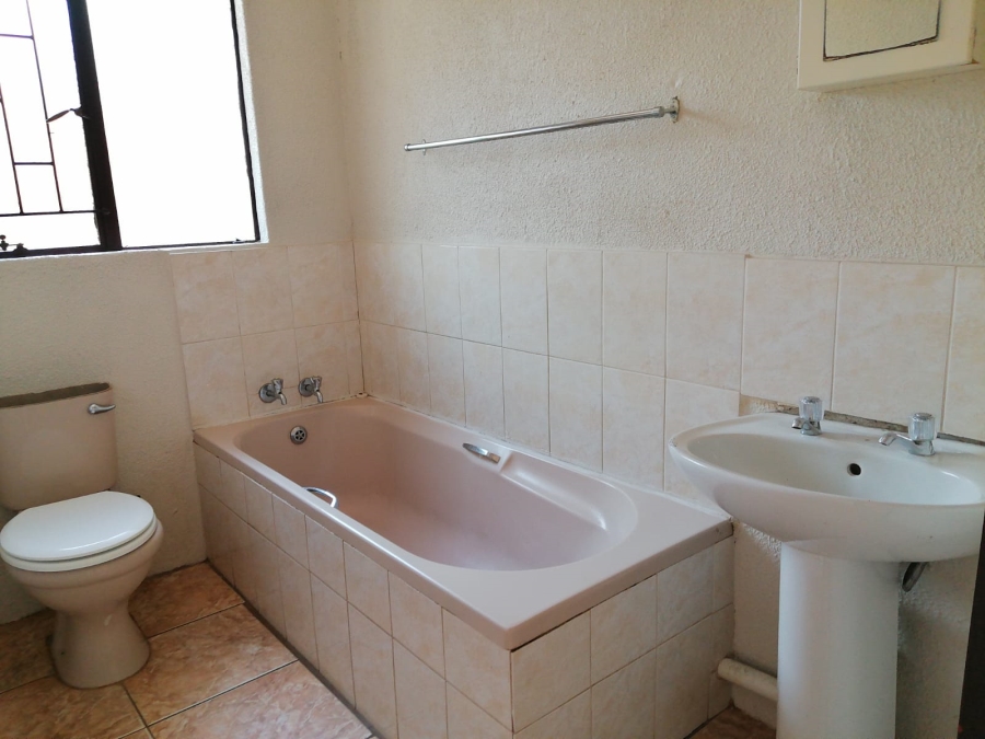 3 Bedroom Property for Sale in Tlhabane West North West